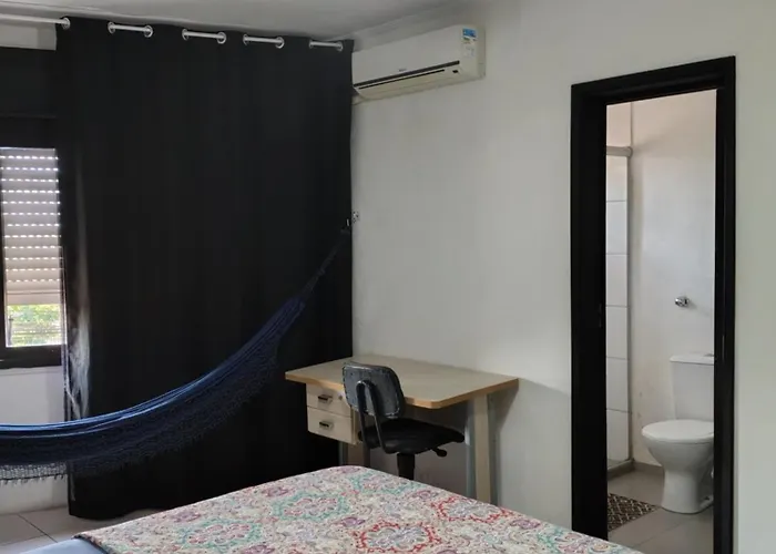 Hostap De Frente Com Sacada Apartment Porto Alegre